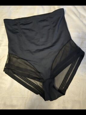 Shapewear Brief - High-Waisted Mesh Nylon Elastane Plus Women - Black 3X - NWOT
